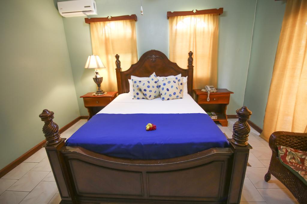 Rayon Hotel Негрил Экстерьер фото