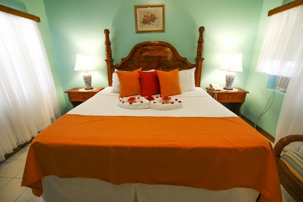 Rayon Hotel Негрил Экстерьер фото