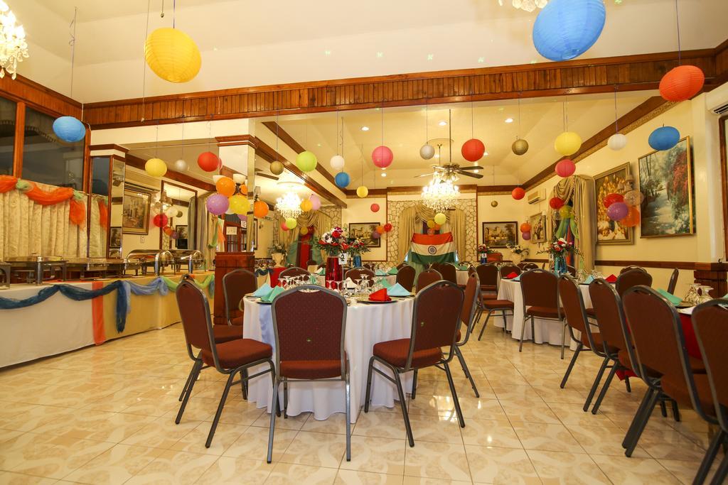 Rayon Hotel Негрил Экстерьер фото