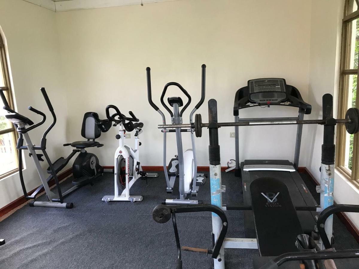 Rayon Hotel Негрил Экстерьер фото